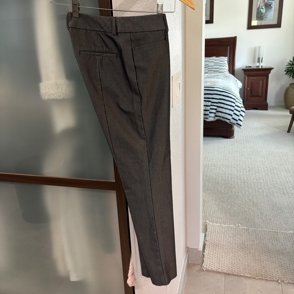 Express Columnist Ankle Pant - Gray Size 0S - Picture 7 of 10